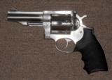 Ruger Redhawk .41 Magnum Revolver, n.i.b. mag - 1 of 2