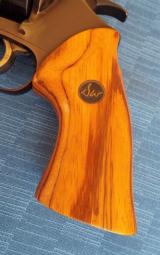 DAN WESSON 357 MAXIMUM 8"SUPER MAG WITH EXTRA BARREL & TOOL SUPER CLEAN!! - 4 of 15