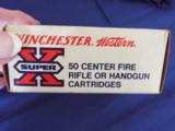 VINTAGE FULL BOX WINCHESTER- WESTERN SUPER-X AMMO * 256 WIN. MAG.* 60 GR. HOLLOW POINT SUPER CLEAN!!
- 8 of 9