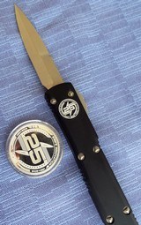 MICROTECH KNIVES 2019 BLADE SHOW
25th Anniversary ULTRATECH with .999 SILVER COIN (LIMITED EDITION) - 3 of 11