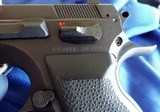 EAA WITNESS
COMPACT 9mm
PISTOL 13rds. SUPER CLEAN ! - 6 of 10