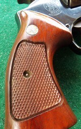 Smith & Wesson S&W Model 19-3 357mag. 4" barrel
Bright Blue ~ Excellent Condition 1975 - 4 of 14