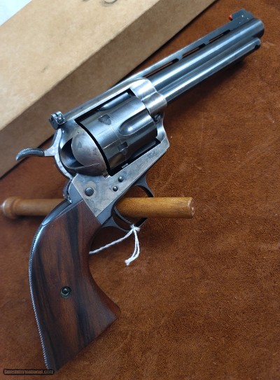 COLT SAA
TARGET MODEL 38 SP. 5.5" 1st GEN. SPECIAL ORDER (1935) Original box EXC. Cond.