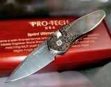 Pro-tech
Ultimate Custom Sprint
Black Lip Pearl , Bruce Shaw engraved, Damascus - 1 of 3