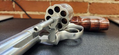 Smith & Wesson Model 686-4 357mag/38spl 4-inch barrel - No Lock - 7 Shot - Image 11 of 14
