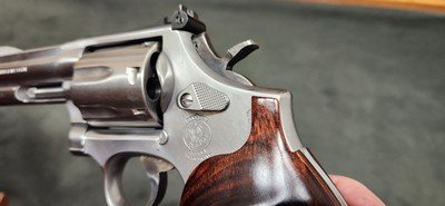 Smith & Wesson Model 686-4 357mag/38spl 4-inch barrel - No Lock - 7 Shot - Image 7 of 14