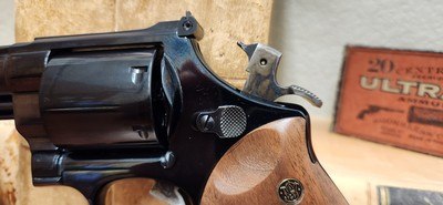 Smith & Wesson Model 29-3 Classic Hunter Lew Horton unfluted cylinder 44 mag - 6in barrel - Image 4 of 10