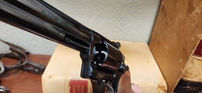 Smith & Wesson Model 29-3 Classic Hunter Lew Horton unfluted cylinder 44 mag - 6in barrel - Image 6 of 10