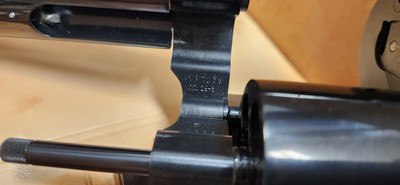 Smith & Wesson Model 29-3 Classic Hunter Lew Horton unfluted cylinder 44 mag - 6in barrel - Image 10 of 10