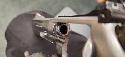 Smith & Wesson Model 629-3 Classic Hunter - 44 mag - 6-inch barrel - Image 6 of 10