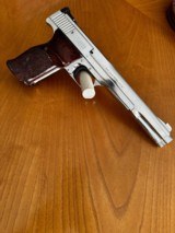 Smith & Wesson Model 41 .22 Autoloading Target Pistol