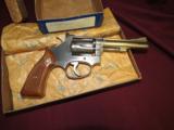 Smith and Wesson 63 "No Dash" 4" .22lr. W.Box - 1 of 4
