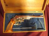 Smith and Wesson 29-2 8 3/8" Nickel .44mag W/Case - 4 of 4