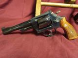 Smith and Wesson Model 27-2 ^" Blue New In The Box - 6 of 11