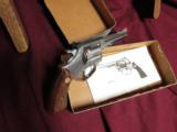 Smith and Wesson Model 63 "NO Dash" 4" N.I.B. - 2 of 3