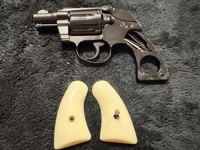 1st Issue Colt Agent w/hammer shroud -- Beautiful! - Image 2 of 6