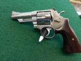 S&W mod 629-1 44 mag - 1 of 7