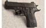Sig Sauer P229 Elite .40 S&W - 2 of 6