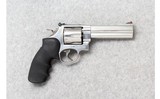 Smith & Wesson ~ Model 629 Classic ~ .44 Magnum - 1 of 5