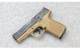 Smith & Wesson ~ SD40 FDE ~ .40 S&W - 2 of 3