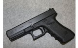 Glock ~ 17 Gen 3 ~ 9mm Luger - 2 of 2