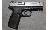 Smith & Wesson ~ SD40 VE ~ .40 S&W - 1 of 2