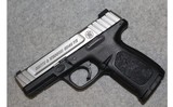 Smith & Wesson ~ SD40 VE ~ .40 S&W - 2 of 2