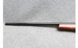 Weatherby ~ Mark V ~ .300 Weatherby Magnum - 6 of 10