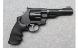Smith & Wesson ~ 327 ~ .357 Magnum - 1 of 2