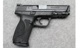 Smith & Wesson ~ M&P 40 M2.0 ~ .40 S&W - 1 of 2
