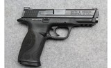 Smith & Wesson ~ M&P 9 'Pro Series' ~ 9mm Luger - 1 of 2