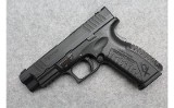 Springfield Armory ~ XDm ~ .40 S&W - 2 of 2