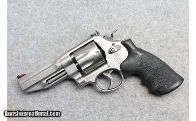Smith & Wesson ~ 627-6 ~ .357 Magnum