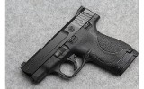 Smith & Wesson ~ M&P 9 SHIELD ~ 9mm Luger