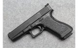 Glock ~ 17 ~ 9mm Luger - 2 of 2 Glock ~ 17 ~ 9mm Luger - 2 of 2