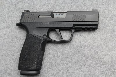 Sig Sauer ~ P365x Macro ~ 9mm Luger