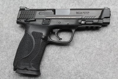 Smith & Wesson ~ M&P 45 M2.0 ~ .45 Auto
