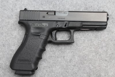 Glock ~ 22 ~ .40 S&W