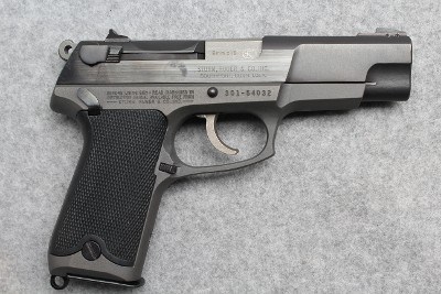 Ruger ~ P85 ~ 9mm Luger