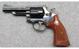 Smith & Wesson ~ Model 19-5 ~ .357 Magnum - 2 of 7