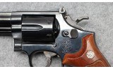 Smith & Wesson ~ Model 19-5 ~ .357 Magnum - 3 of 7