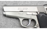 Smith & Wesson ~ Model 3913 ~ 9mm Luger - 4 of 7