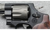 Smith & Wesson ~ Model 327 ~ .357 Magnum - 3 of 7