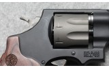 Smith & Wesson ~ Model 327 ~ .357 Magnum - 7 of 7