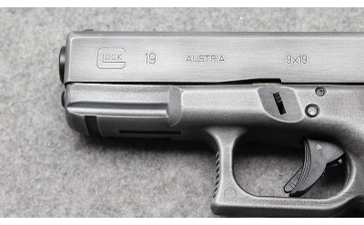 Glock ~ 19 ~ 9MM Luger - Image 4 of 7