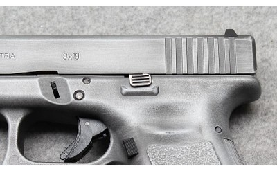 Glock ~ 19 ~ 9MM Luger - Image 3 of 7