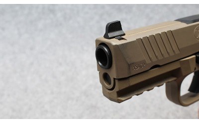 FN Herstal ~ 545 ~ .45 Auto - Image 5 of 7
