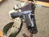 1911 A1. Remington Rand .45WW 2 / Holster 1943 - 2 of 10