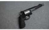Smith & Wesson Model 500 .500 S&W Mag - 1 of 2