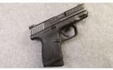 Smith & Wesson ~ M&P40C~ .40 S&W - 1 of 2